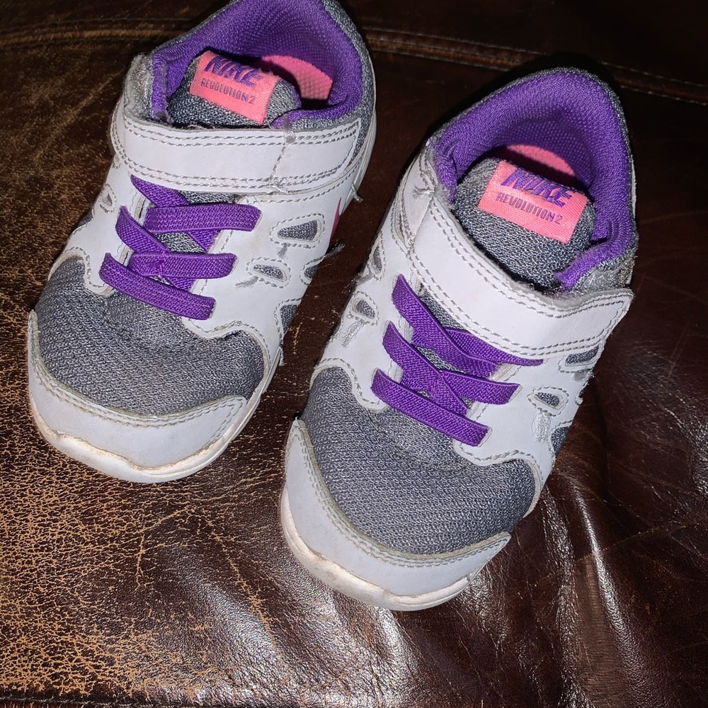 Nike girls sneakers toddler size 7C